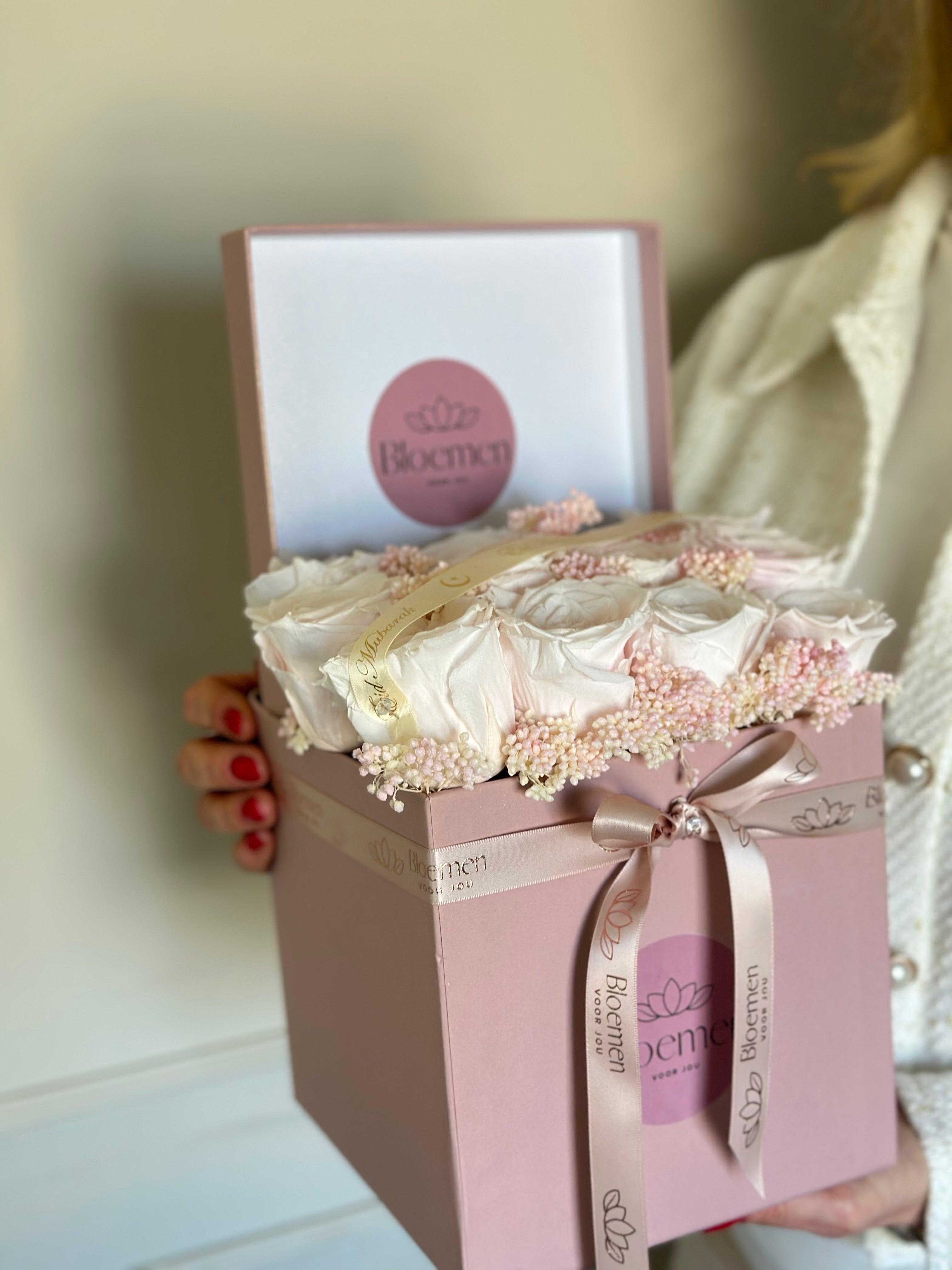 Forever Flowerbox “Roxanne”