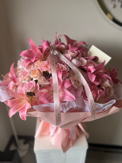 Boeket “Lily Blossom” XL
